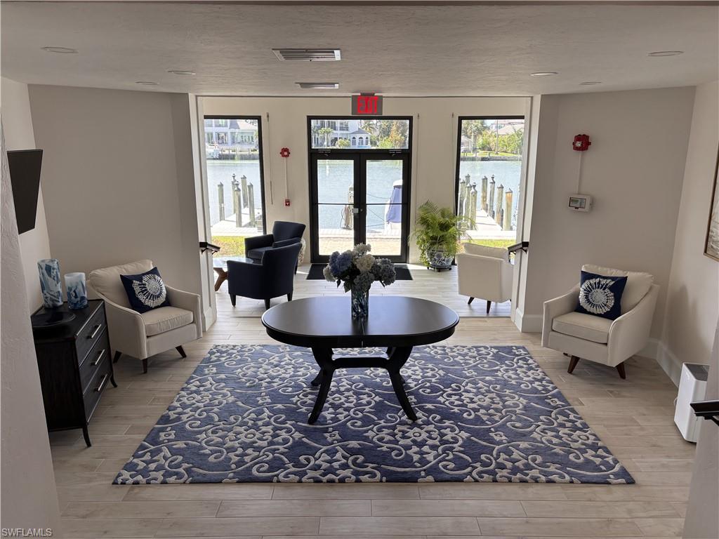300 Park Shore Dr 1b Property Photo 12