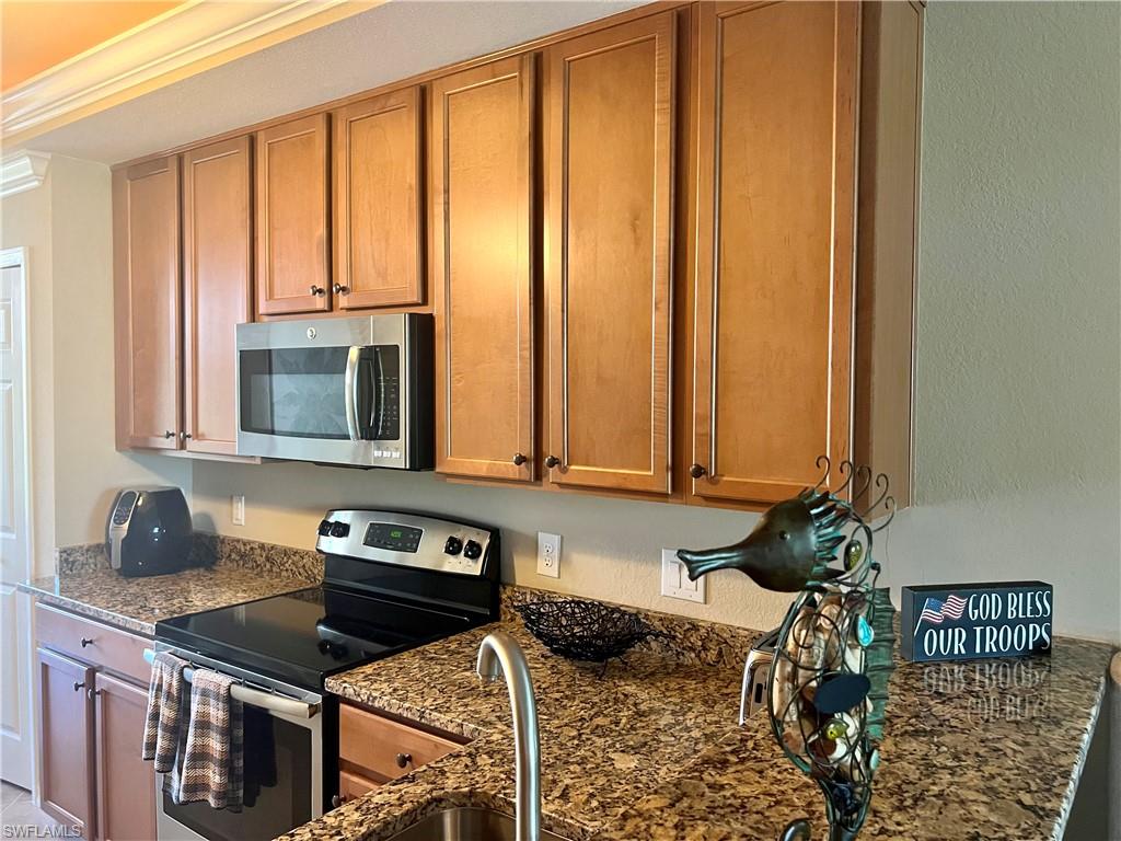 9509 Avellino Way 1815 Property Photo 9