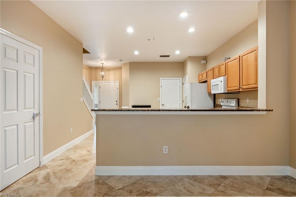 15715 Marcello Cir Property Photo 11