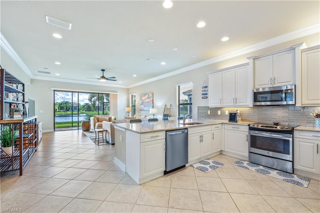 11520 Summerview Way Property Photo 4