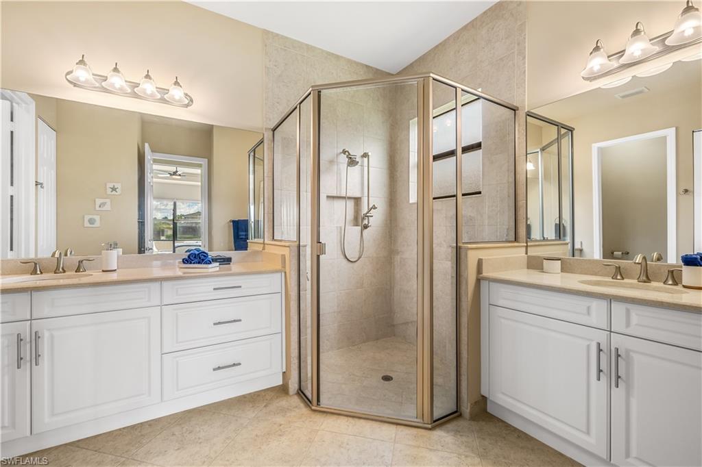 11520 Summerview Way Property Photo 11