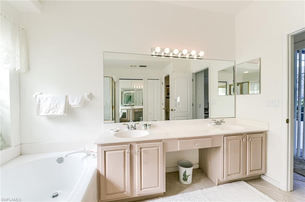 9156 Spring Run Blvd Property Photo 15