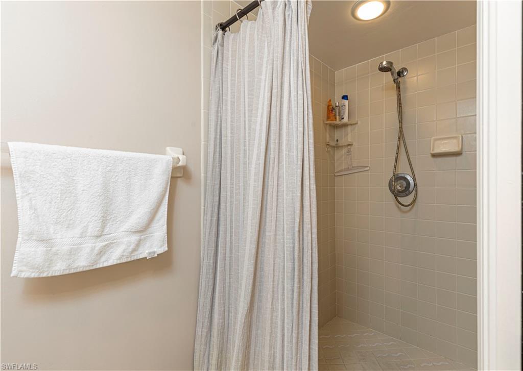 4410 Chantelle Dr H-205 Property Photo 18