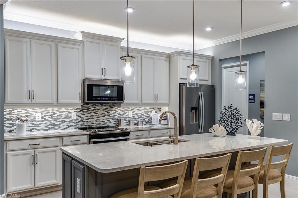 6679 Good Life St Property Photo 8