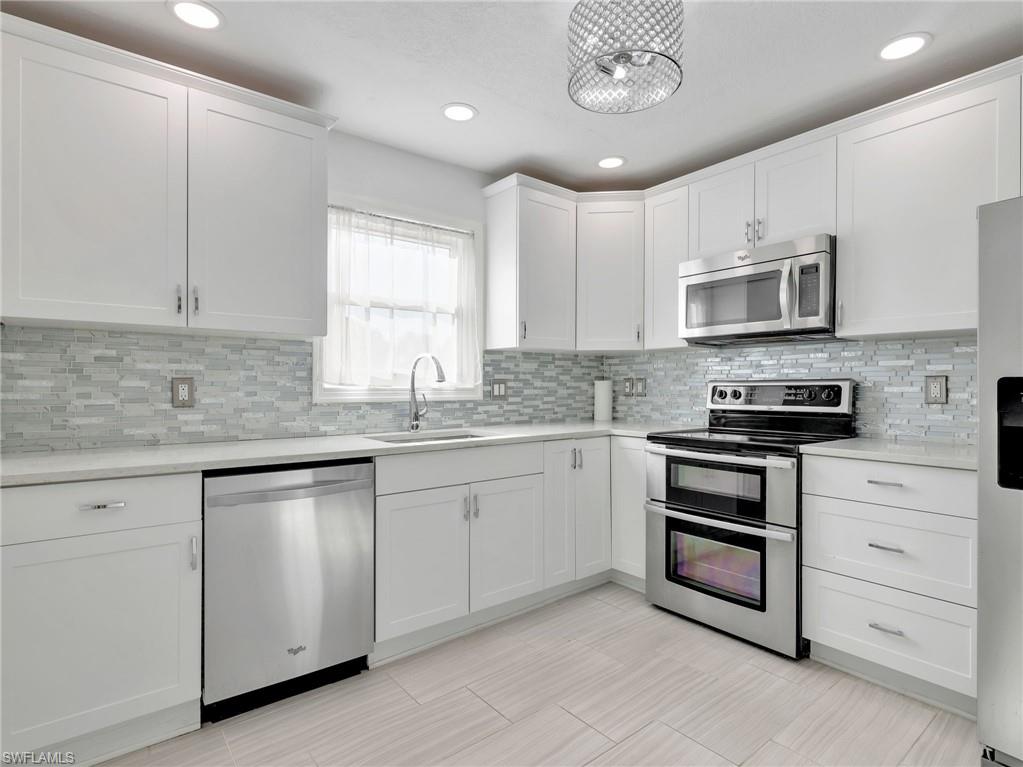 1494 Trafalgar LN C Property Photo 1
