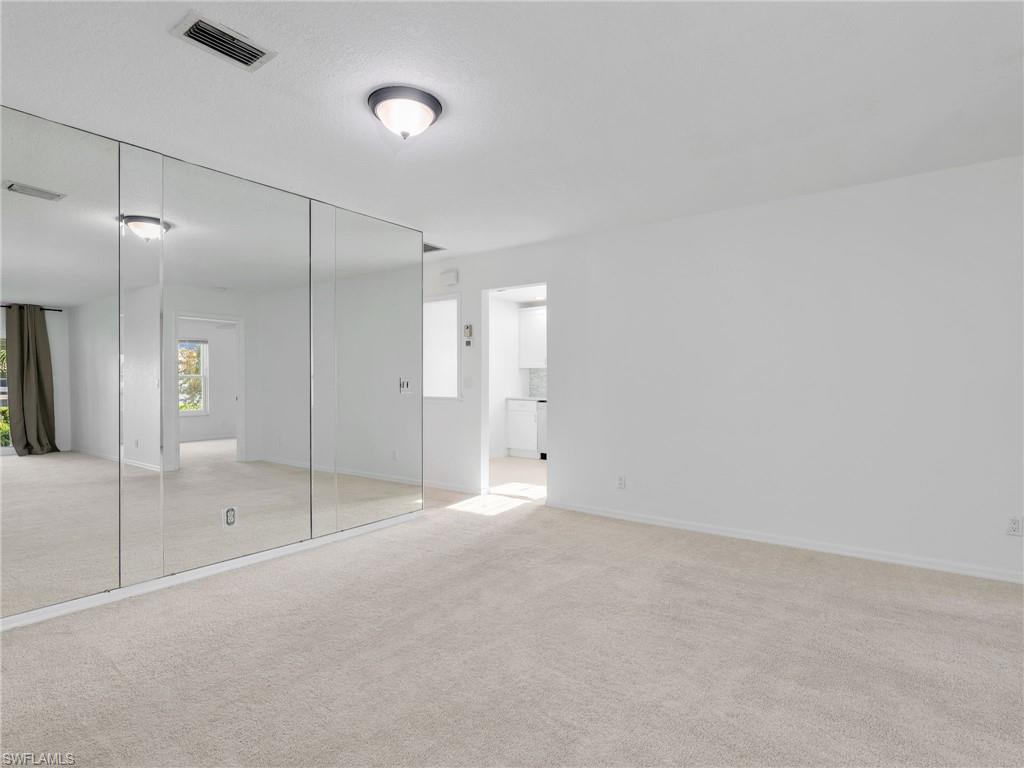 1494 Trafalgar Ln C Property Photo 5