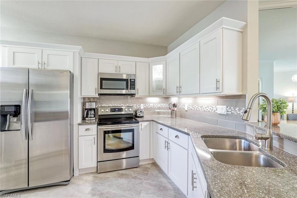 8385 Excalibur Cir G3 Property Photo 6