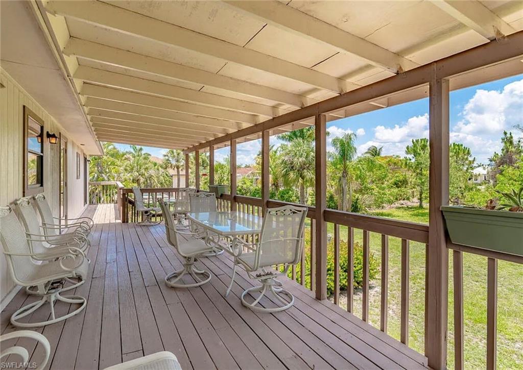 617 Somerset Ct Property Photo 4