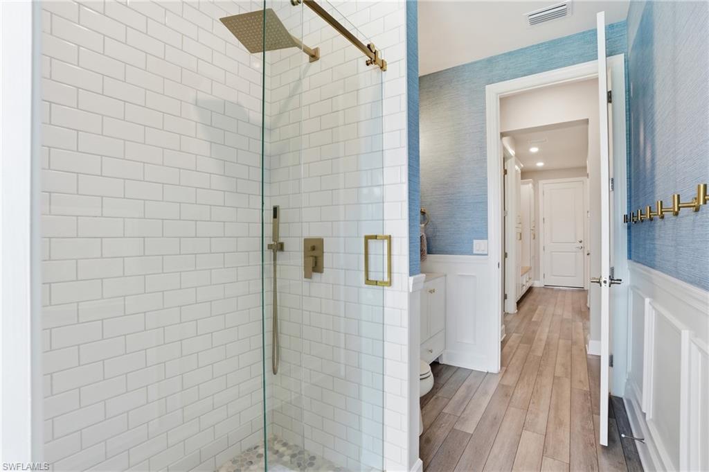 19194 Elston Way Property Photo 7