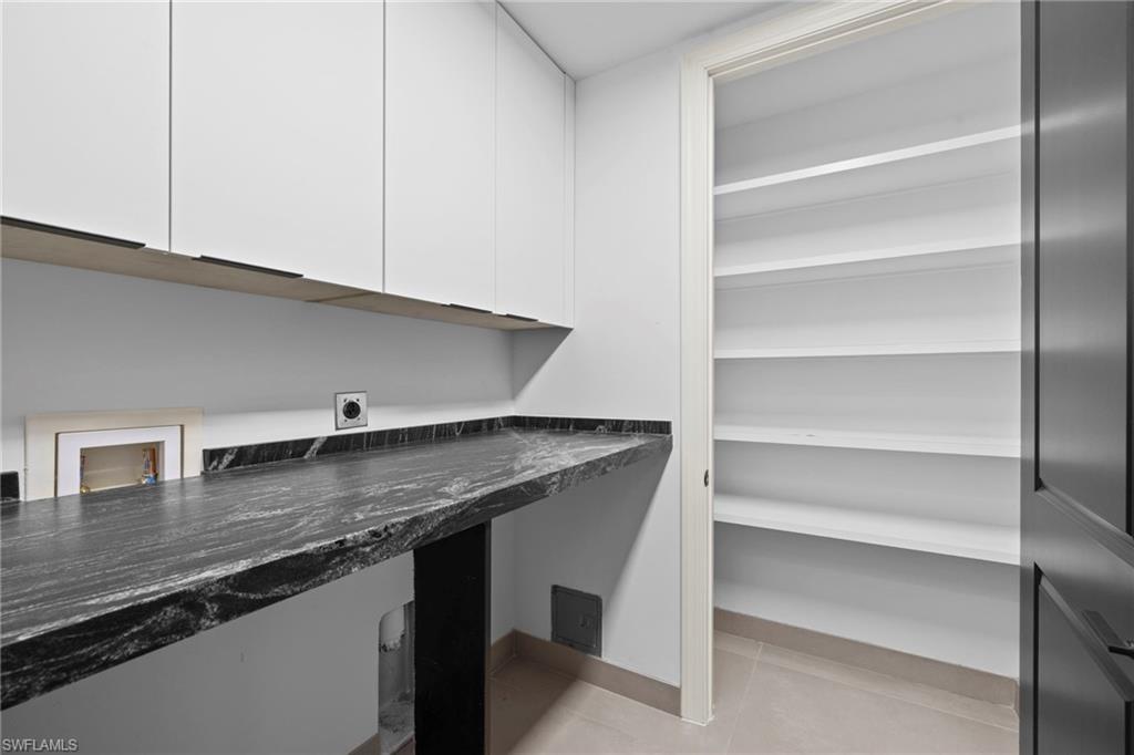 23191 Fashion Dr 8106 Property Photo 16