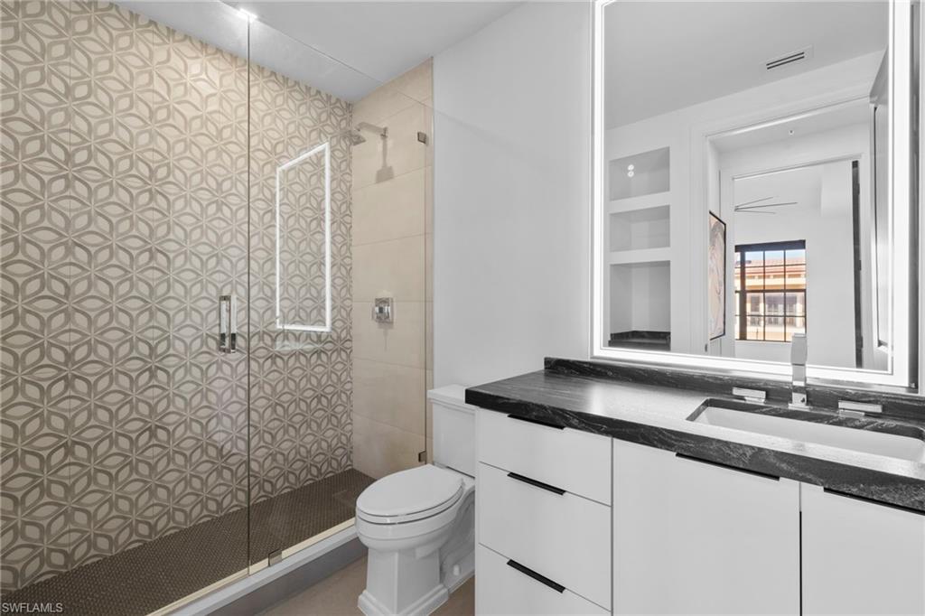 23191 Fashion Dr 8106 Property Photo 24