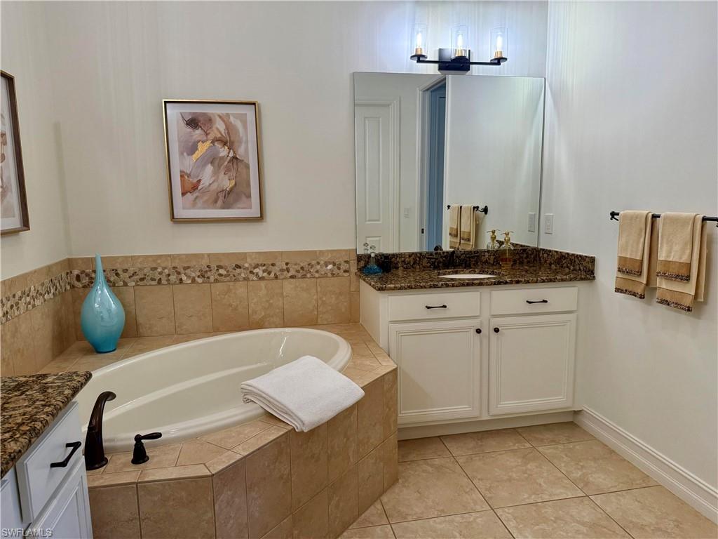7476 Moorgate Point Way Property Photo 9