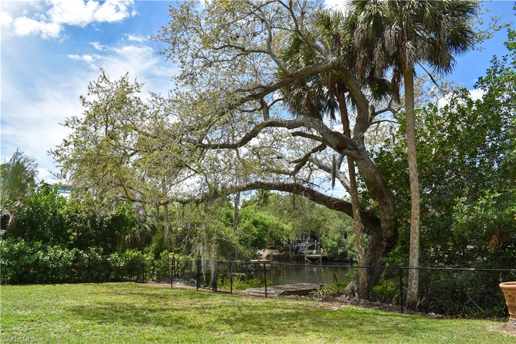 27213 Rio Vista Cir Property Photo 5