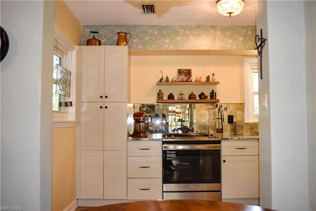 27213 Rio Vista Cir Property Photo 13