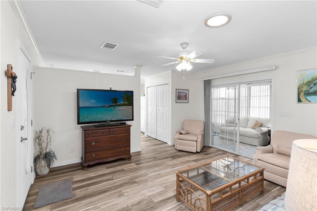 33 Monaco Ter Property Photo 4