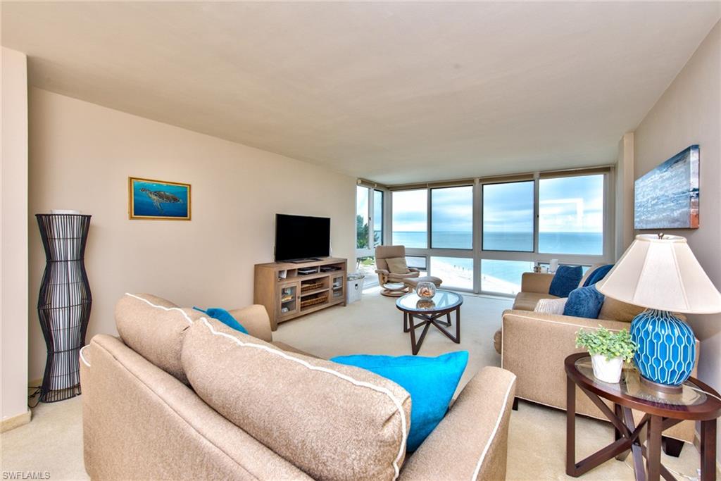 2121 Gulfshore Blvd N 503 Property Photo 5