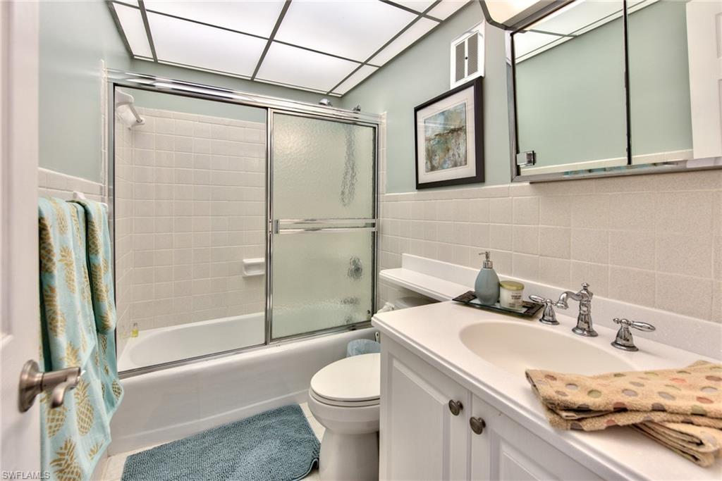 2121 Gulfshore Blvd N 503 Property Photo 11