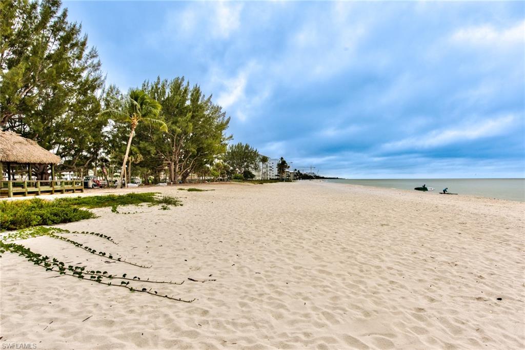 2121 Gulfshore Blvd N 503 Property Photo 15