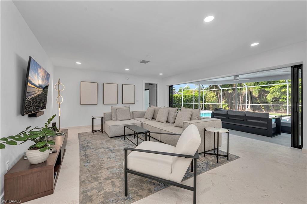 3777 Fountainhead LN Property Photo 1