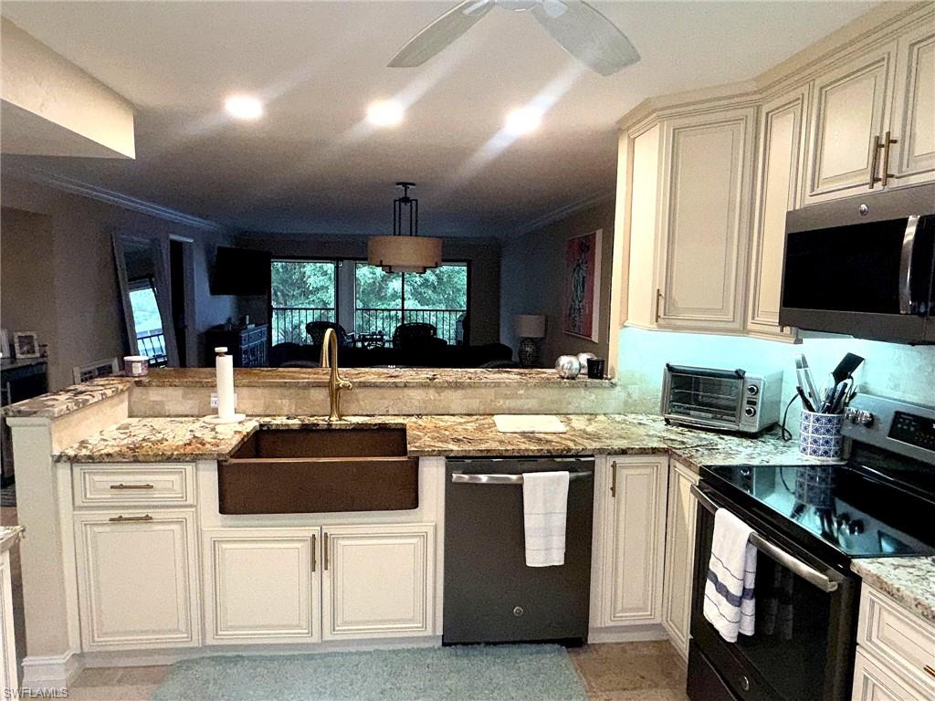 800 Misty Pines Cir 202 Property Photo 10
