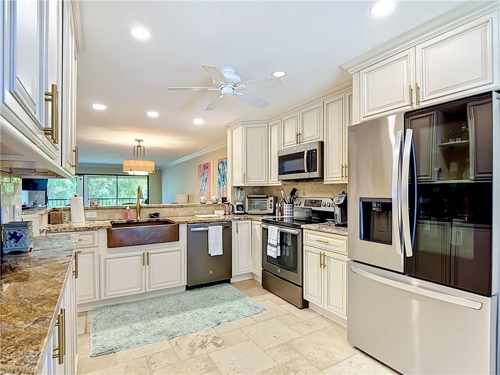 800 Misty Pines Cir 202 Property Photo 11