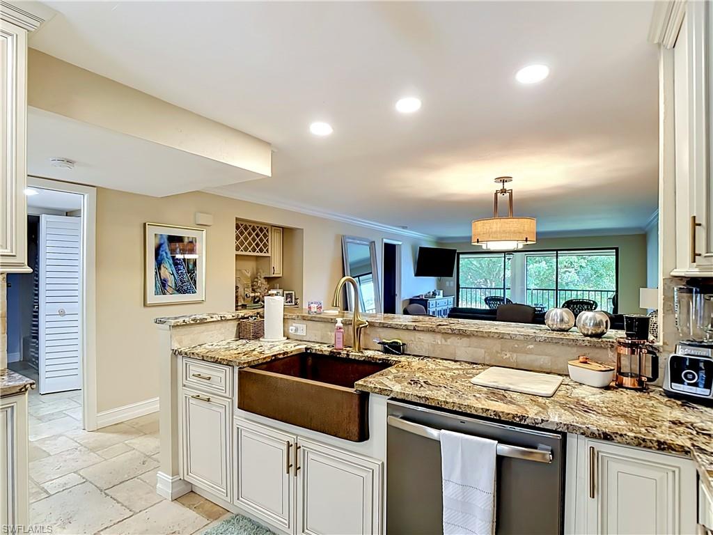 800 Misty Pines Cir 202 Property Photo 12