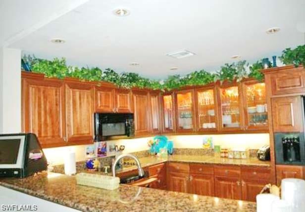 5635 Turtle Bay Dr 6 Property Photo 5