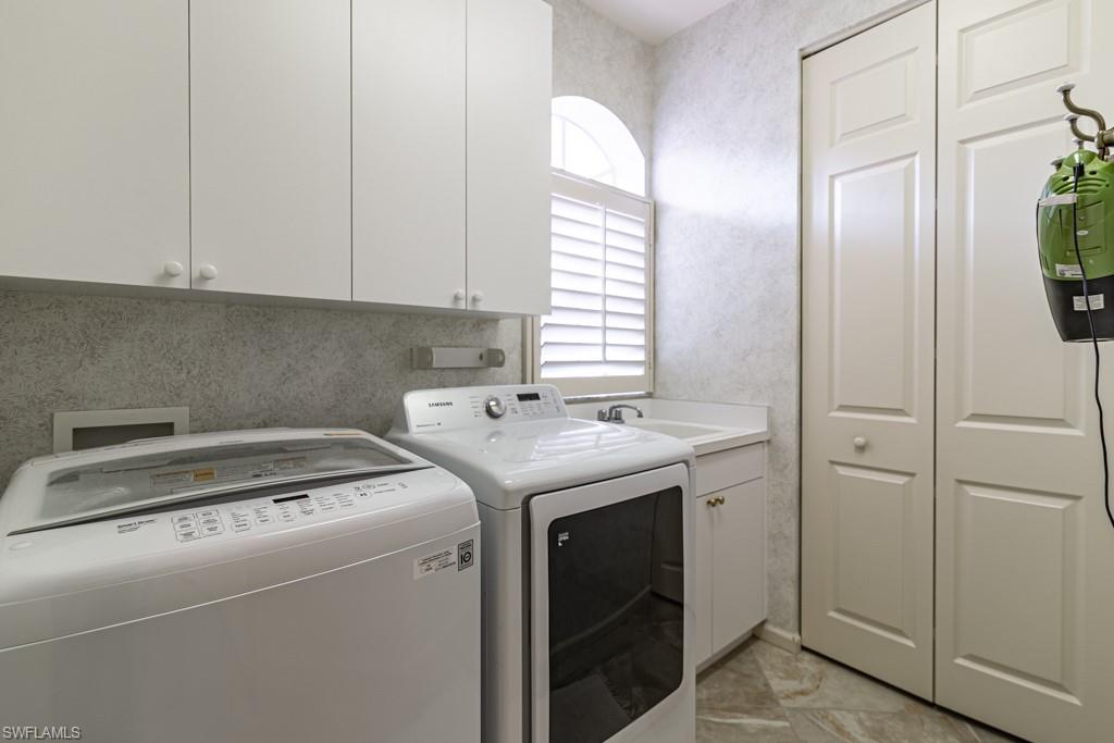 8460 Abbington Cir 1821 Property Photo 12