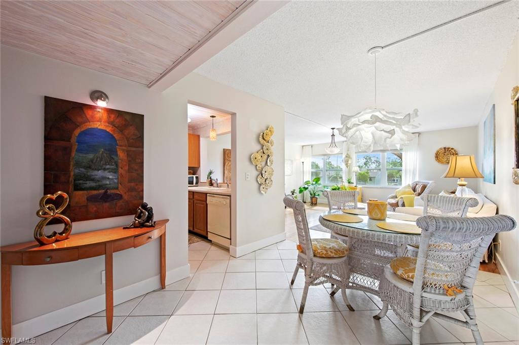 1085 Forest Lakes DR 8305 Property Photo 1