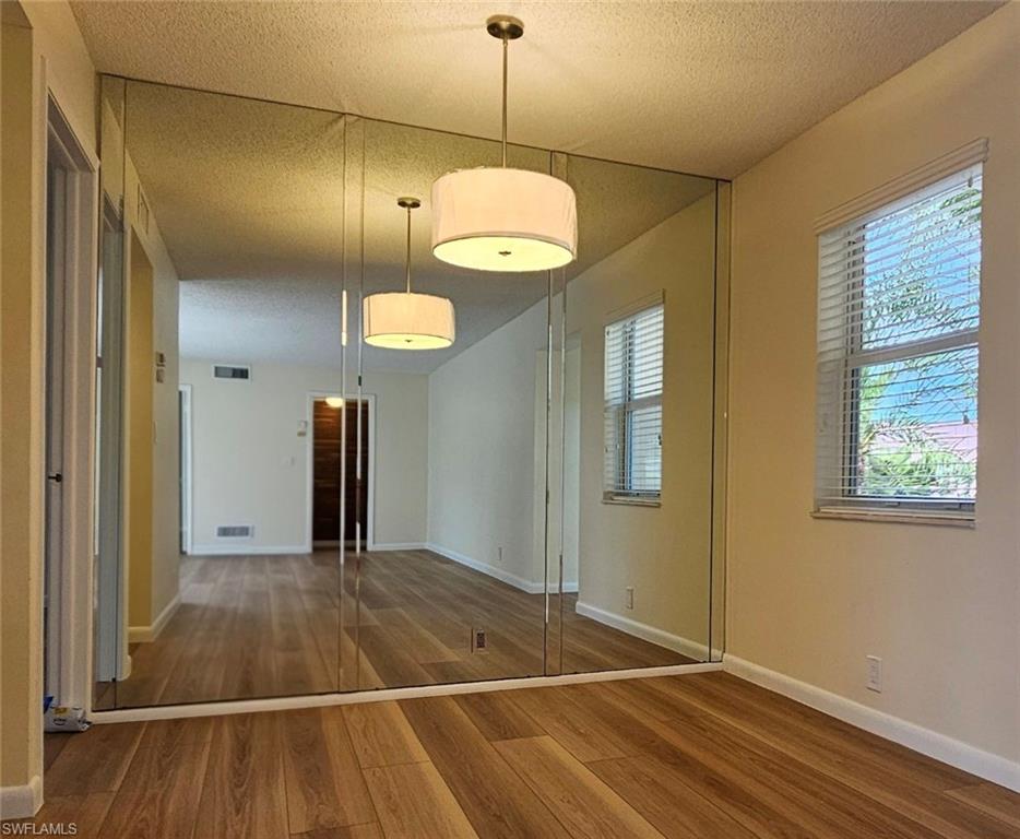 301 6th Ave S D Property Photo 4