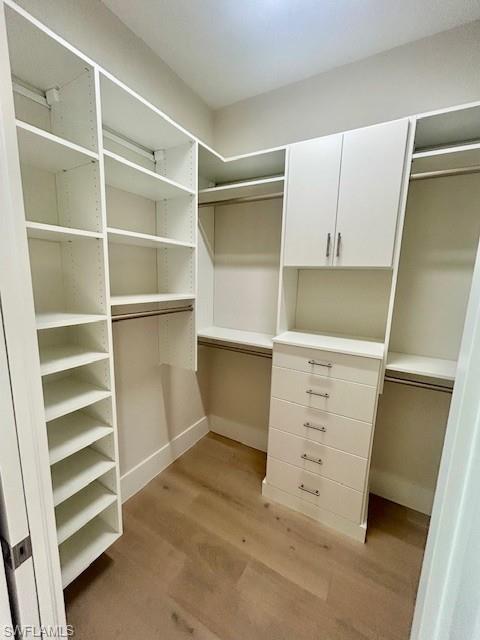 9408 Loquat Ln Property Photo 3