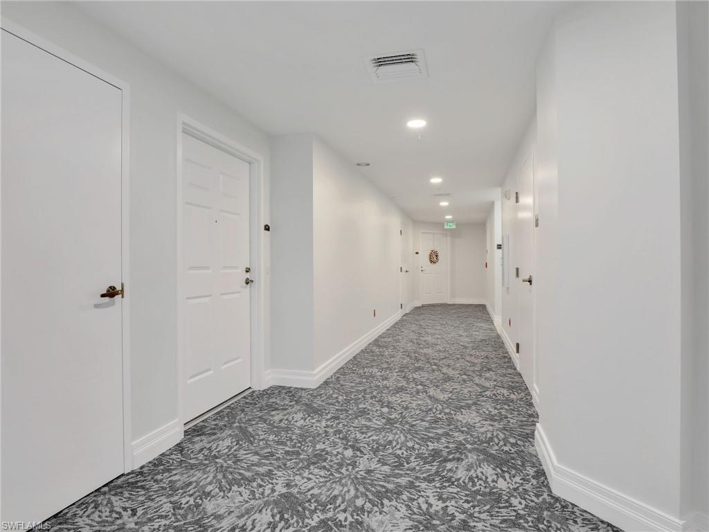 1001 Arbor Lake Dr 307 Property Photo 2