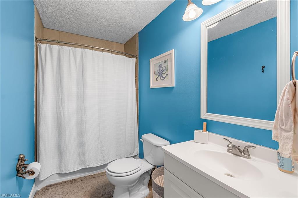 4870 Hawthorn Woods Way Property Photo 15