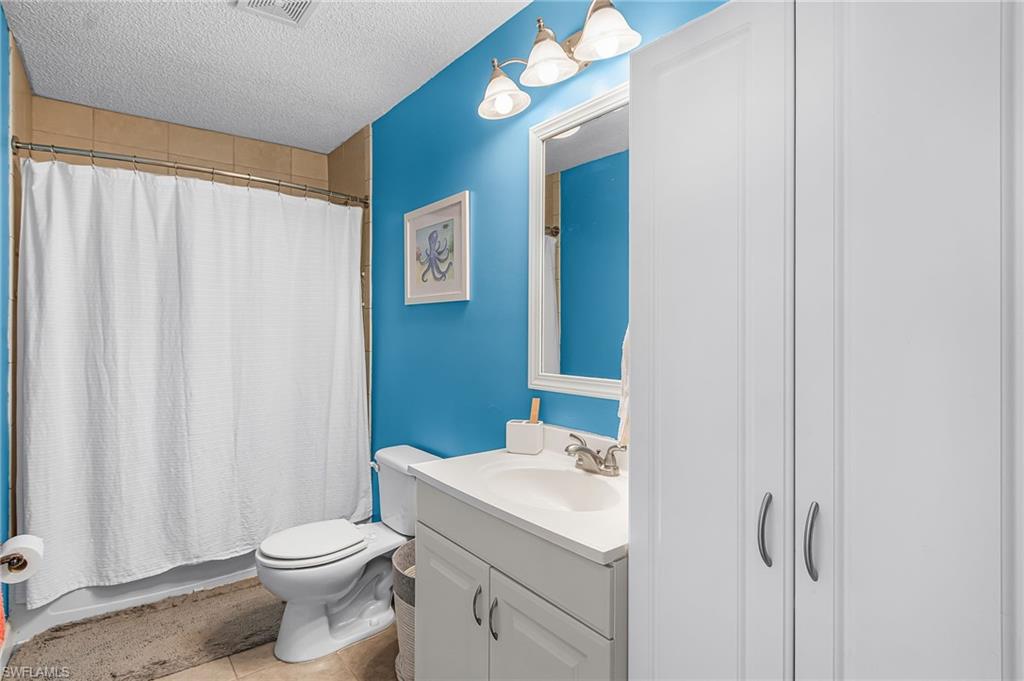 4870 Hawthorn Woods Way Property Photo 16