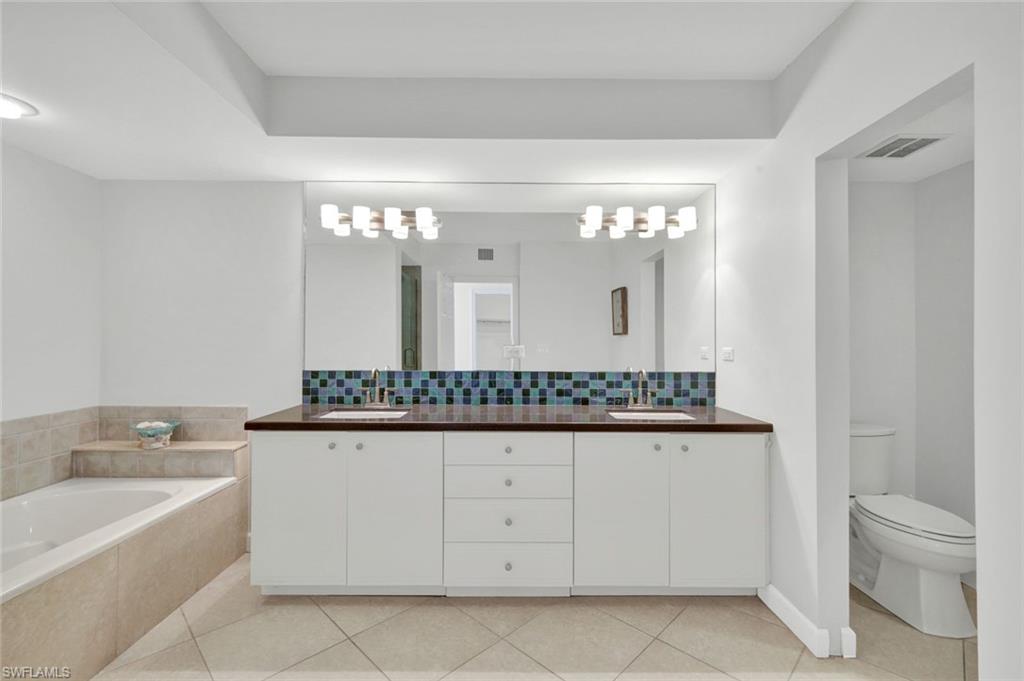 4051 Gulf Shore Blvd N 700 Property Photo 19