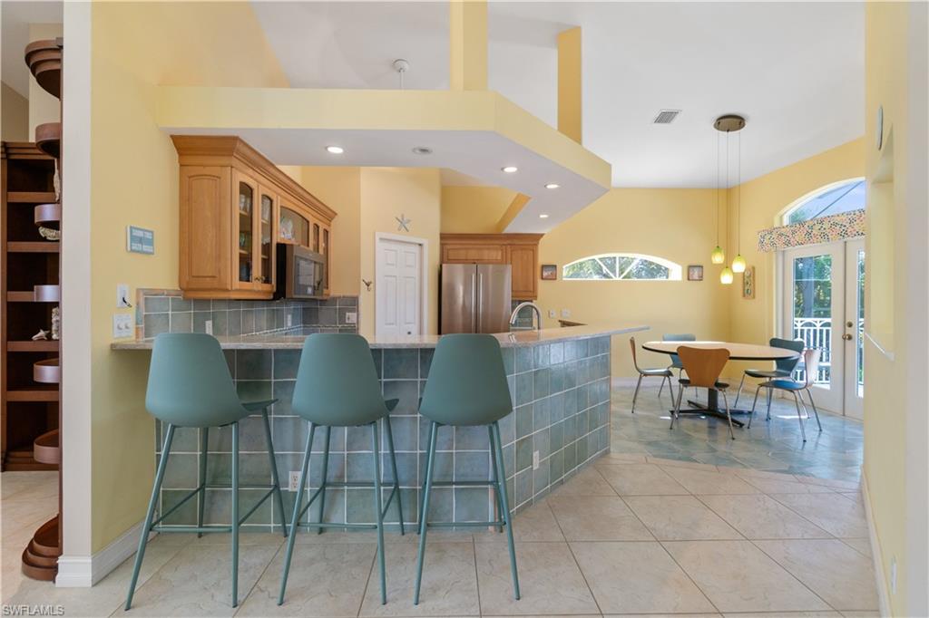 27130 Flamingo Dr Property Photo 6
