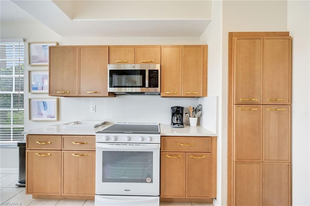 2230 Arielle Dr 1902 Property Photo 16