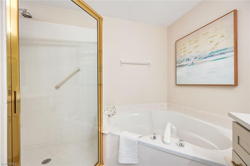2230 Arielle Dr 1902 Property Photo 24
