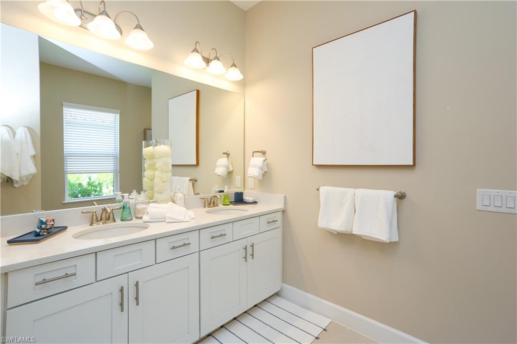 15318 Aprile St Property Photo 27