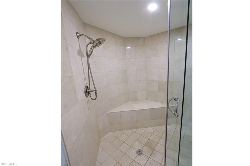 60 Seagate Dr 402 Property Photo 16