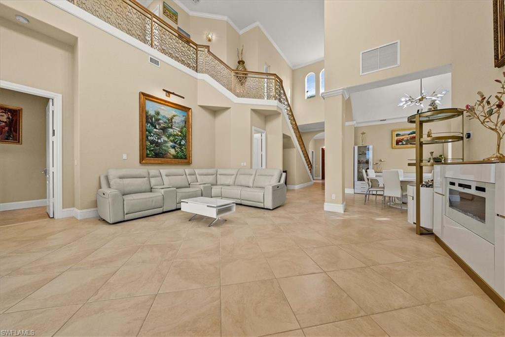 8593 Bellagio Dr Property Photo 7