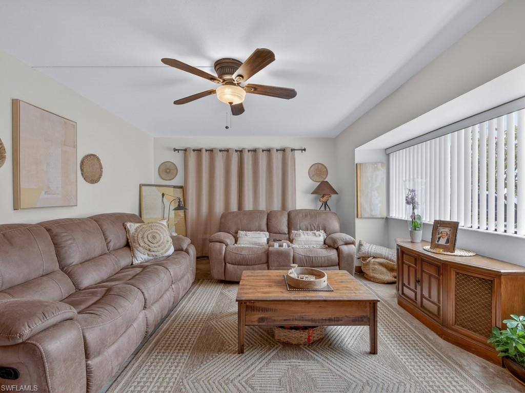 910 Vanderbilt Beach Rd 317w Property Photo 3