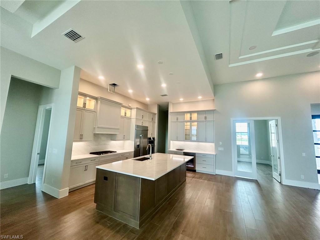 9448 Loquat Ln Property Photo 2