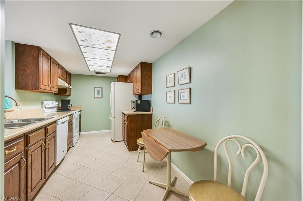 17 Bluebill Ave 803 Property Photo 4