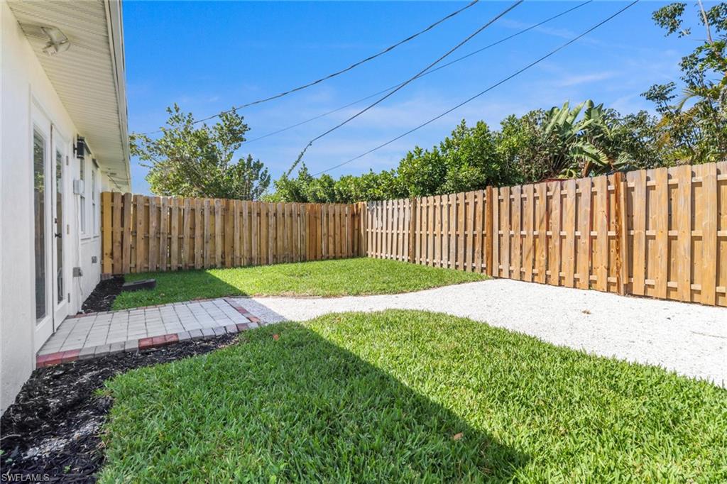 4525 Fluvia Ave Property Photo 21