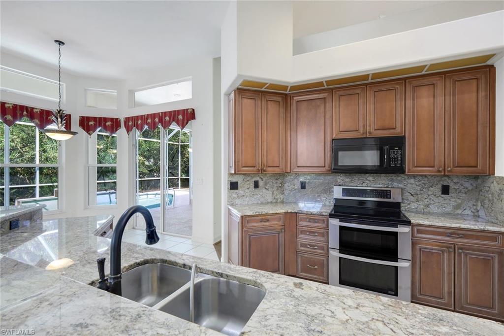 28476 Del Lago Way Property Photo 3