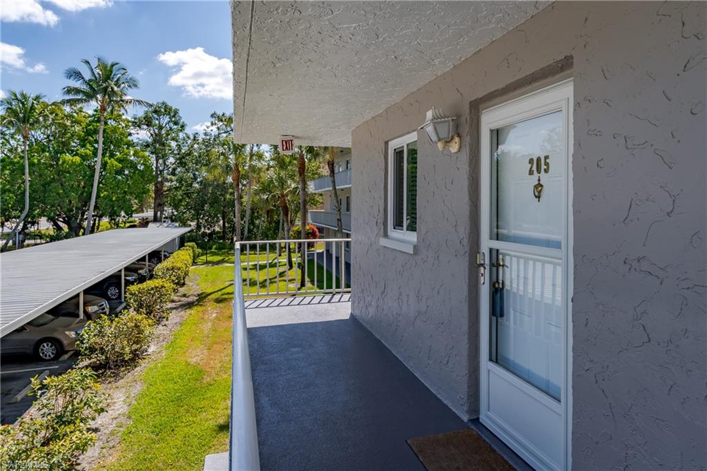 5515 Rattlesnake Hammock Rd 205 Property Photo 3