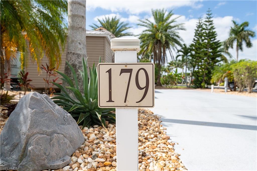 10200 Yellowtop TRL Property Photo 1