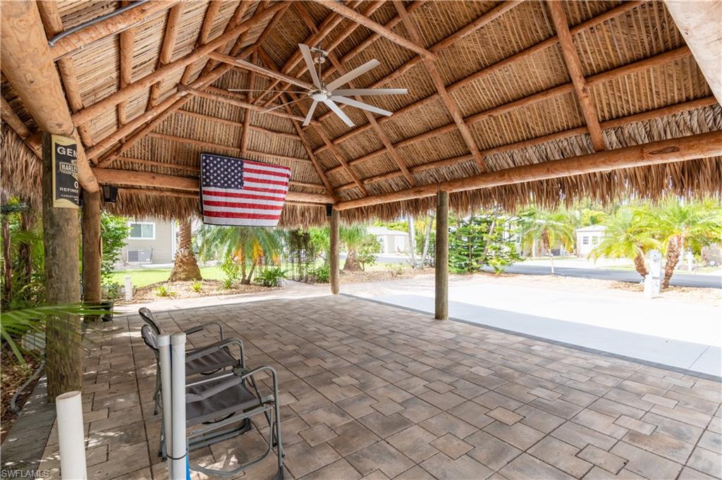 10200 Yellowtop Trl Property Photo 4