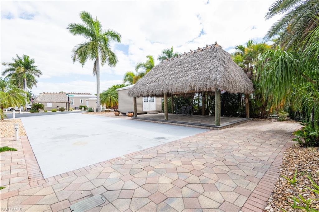 10200 Yellowtop Trl Property Photo 8